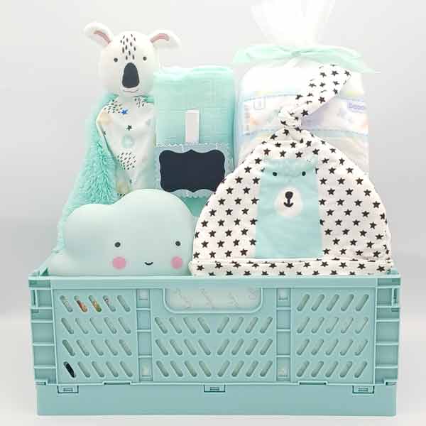 Canastilla Verde Mint con koala, lámpara nube, ropa de lunares y caja plegable verde menta